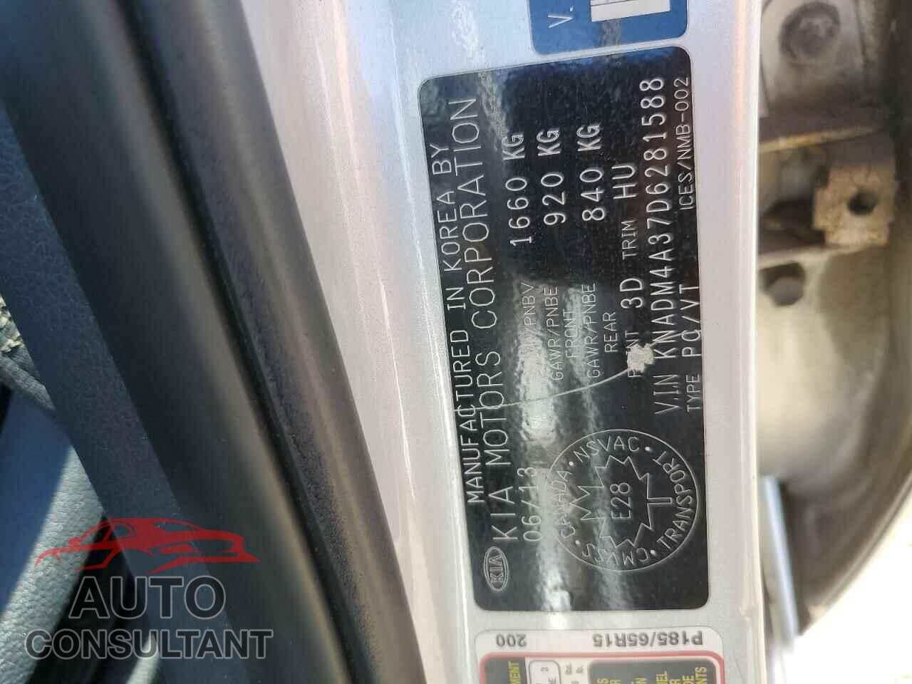 KIA RIO 2013 - KNADM4A37D6281588