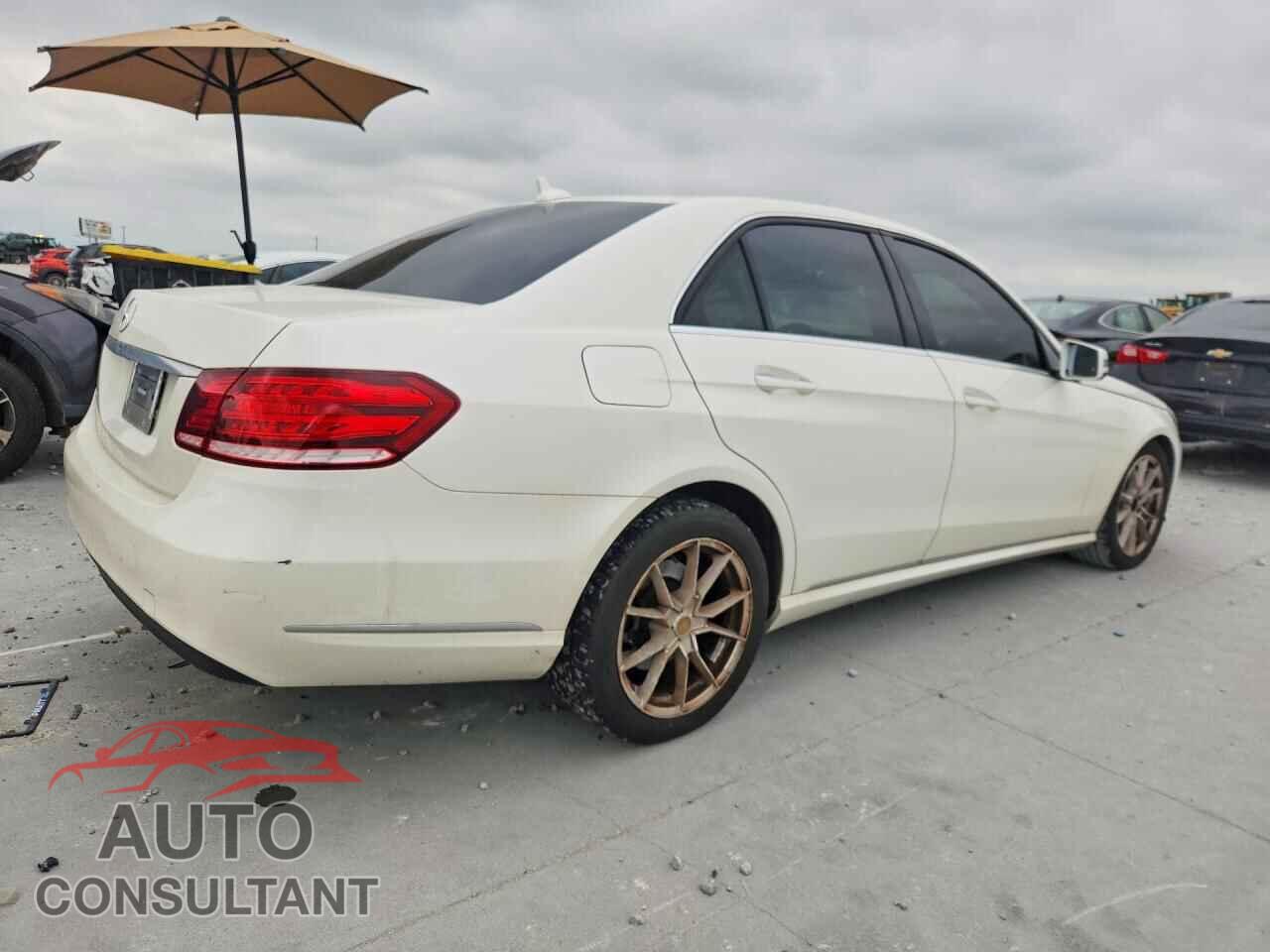 MERCEDES-BENZ E-CLASS 2015 - WDDHF5KB3FB141404