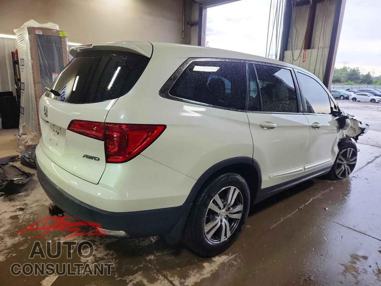 HONDA PILOT 2017 - 5FNYF6H57HB032302