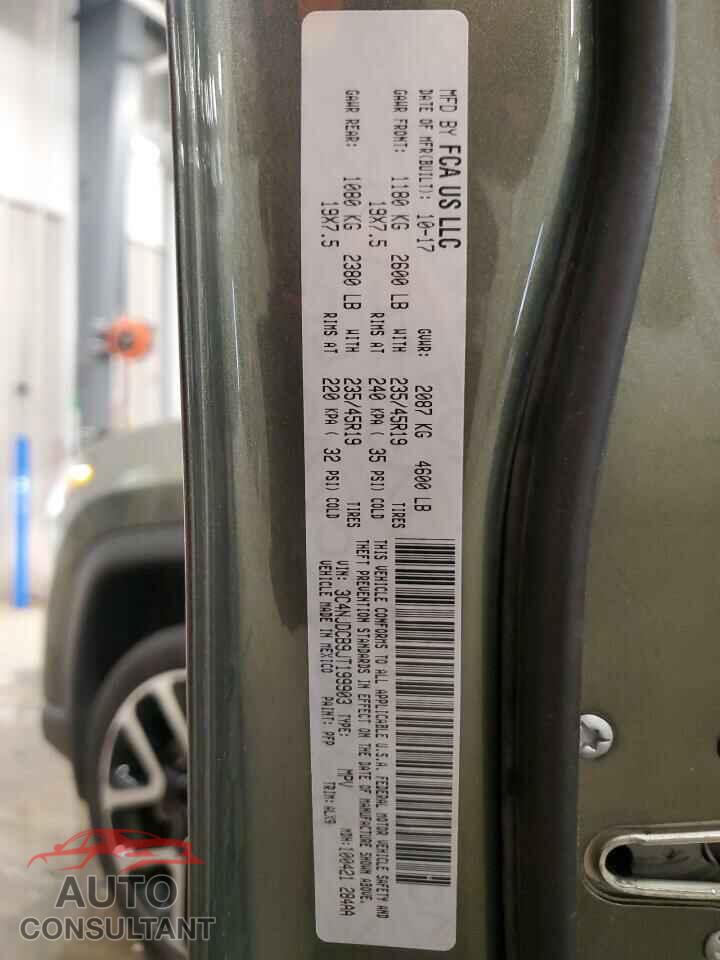 JEEP COMPASS 2018 - 3C4NJDCB9JT199903