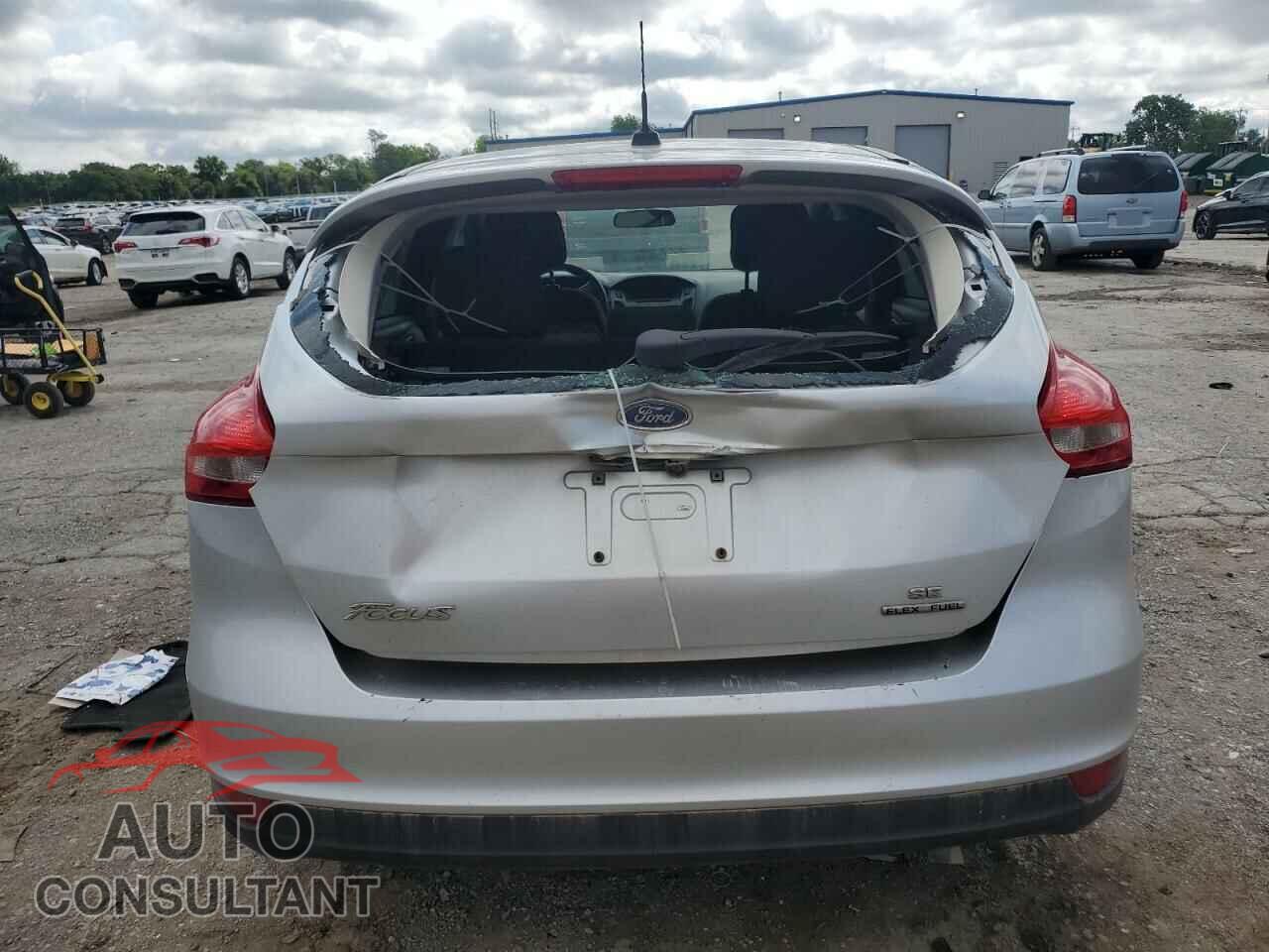 FORD FOCUS 2015 - 1FADP3K22FL305848