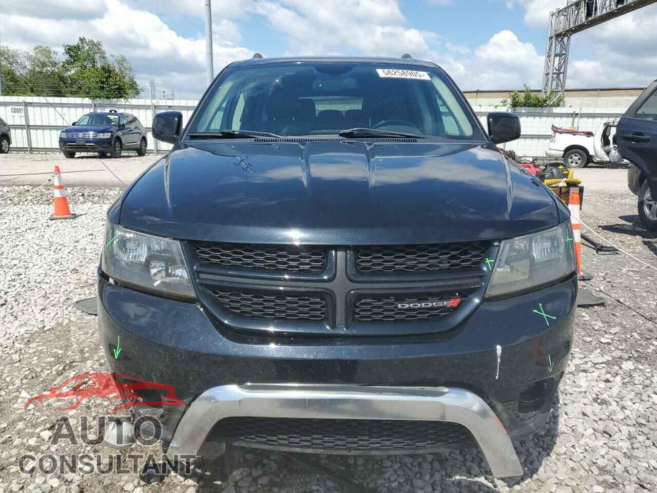DODGE JOURNEY 2018 - 3C4PDCGB5JT257333