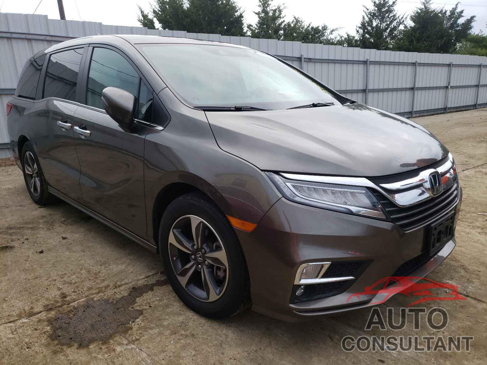 HONDA ODYSSEY 2018 - 5FNRL6H88JB004098