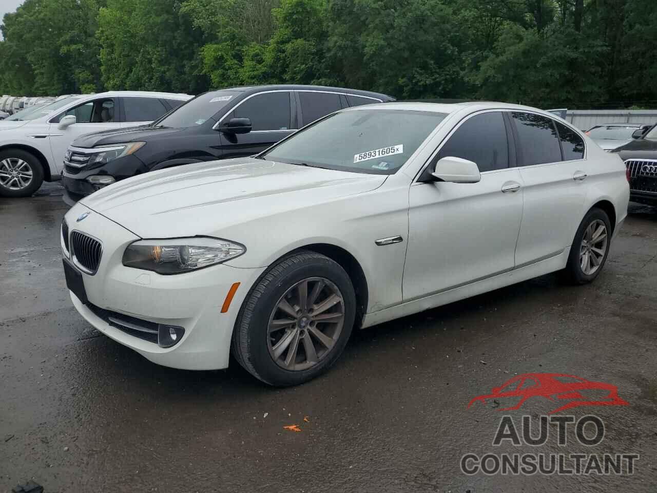 BMW 5 SERIES 2011 - WBAFR1C57BC738261