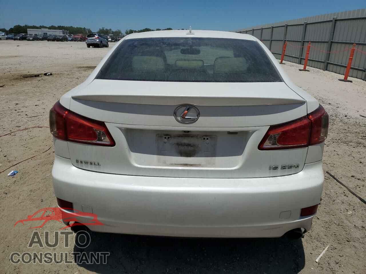 LEXUS IS 2012 - JTHBF5C24C5172006