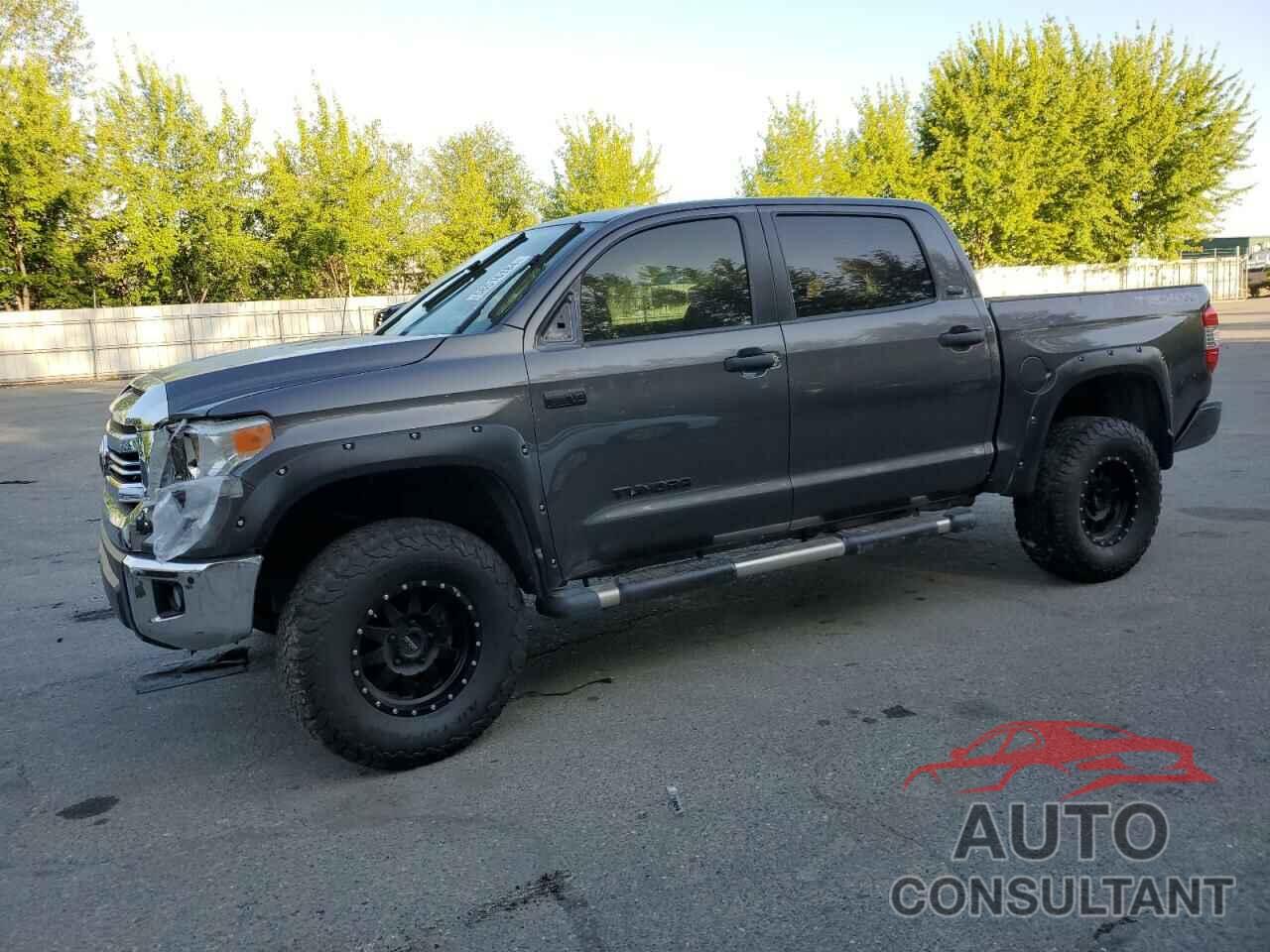 TOYOTA TUNDRA 2017 - 5TFDW5F18HX640537