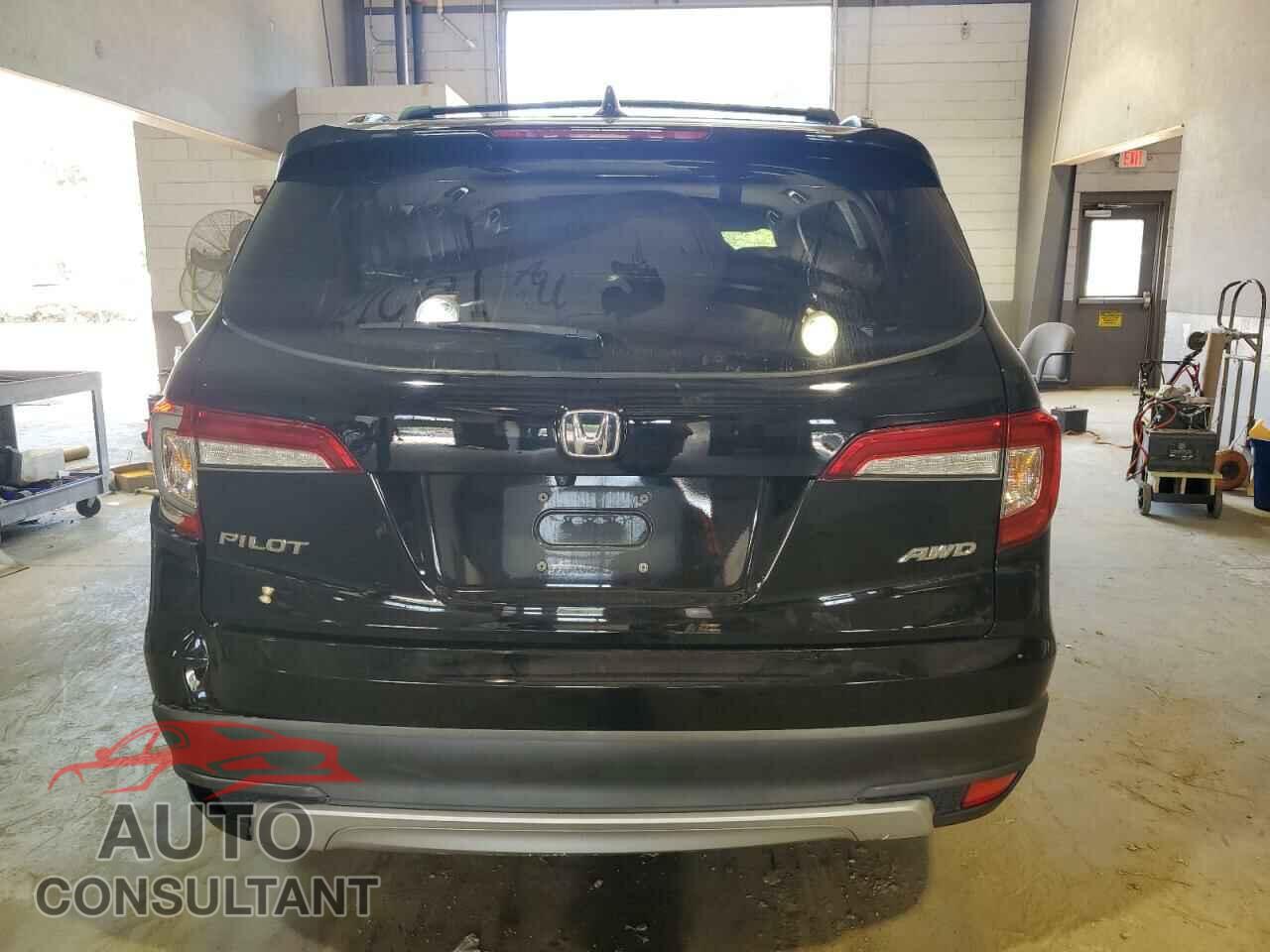 HONDA PILOT 2019 - 5FNYF6H56KB030421