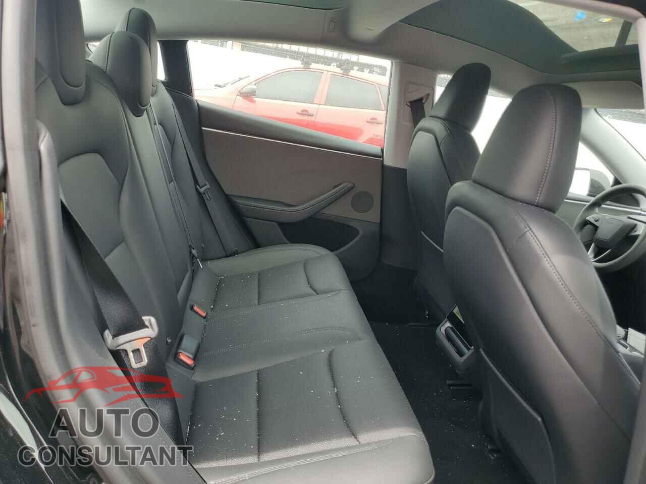 TESLA MODEL 3 2024 - 5YJ3E1EA7RF744716