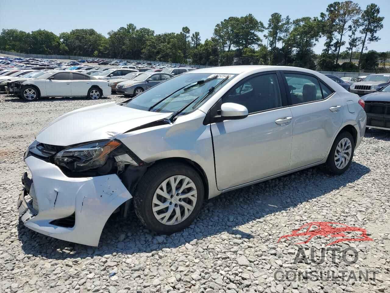 TOYOTA COROLLA 2018 - 5YFBURHE7JP851320