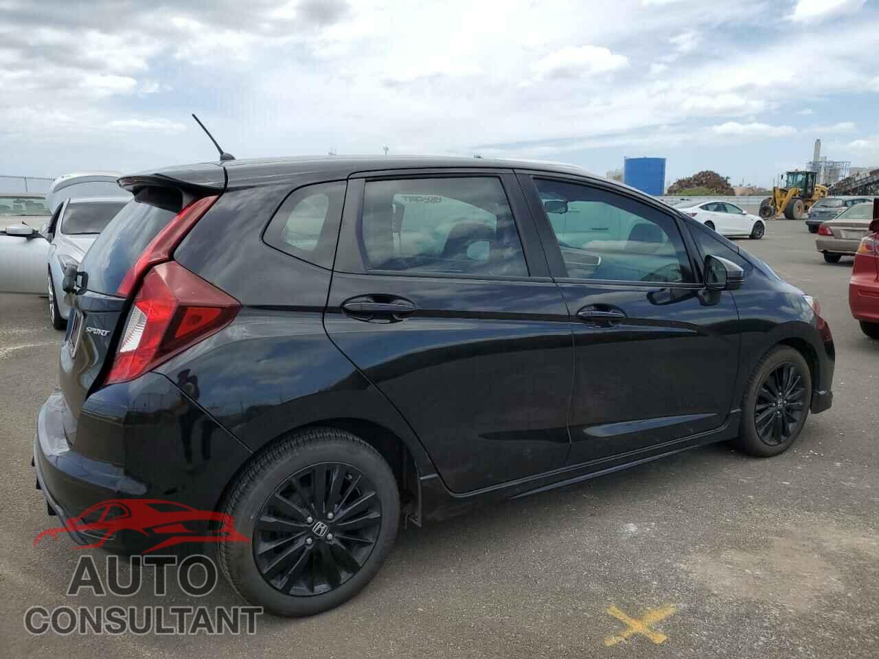 HONDA FIT 2019 - 3HGGK5H66KM718135