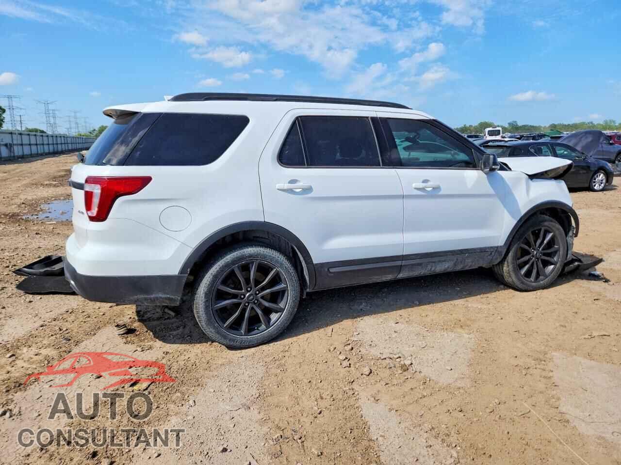 FORD EXPLORER 2017 - 1FM5K8D85HGE16140