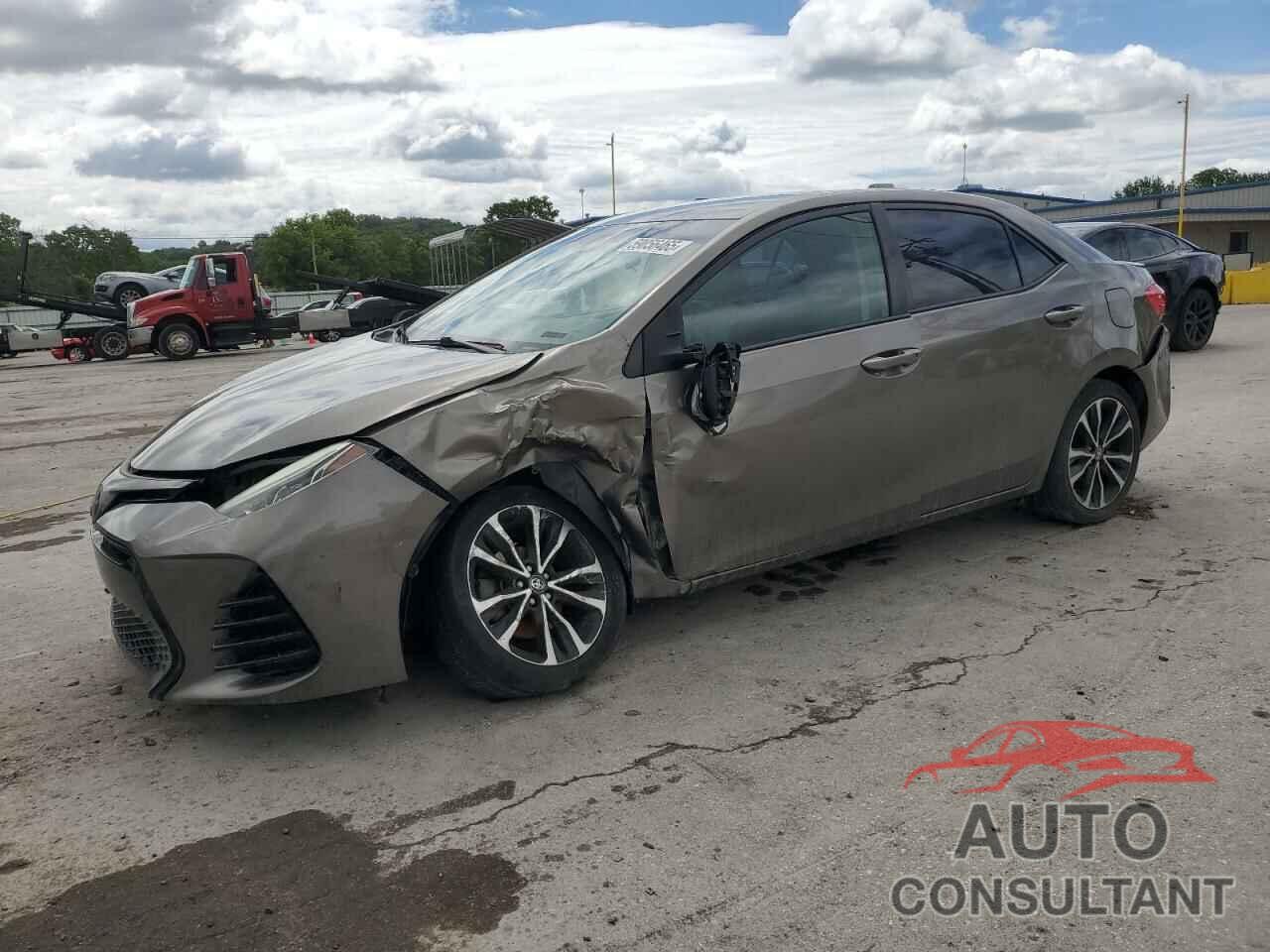 TOYOTA COROLLA 2018 - 5YFBURHE2JP759399