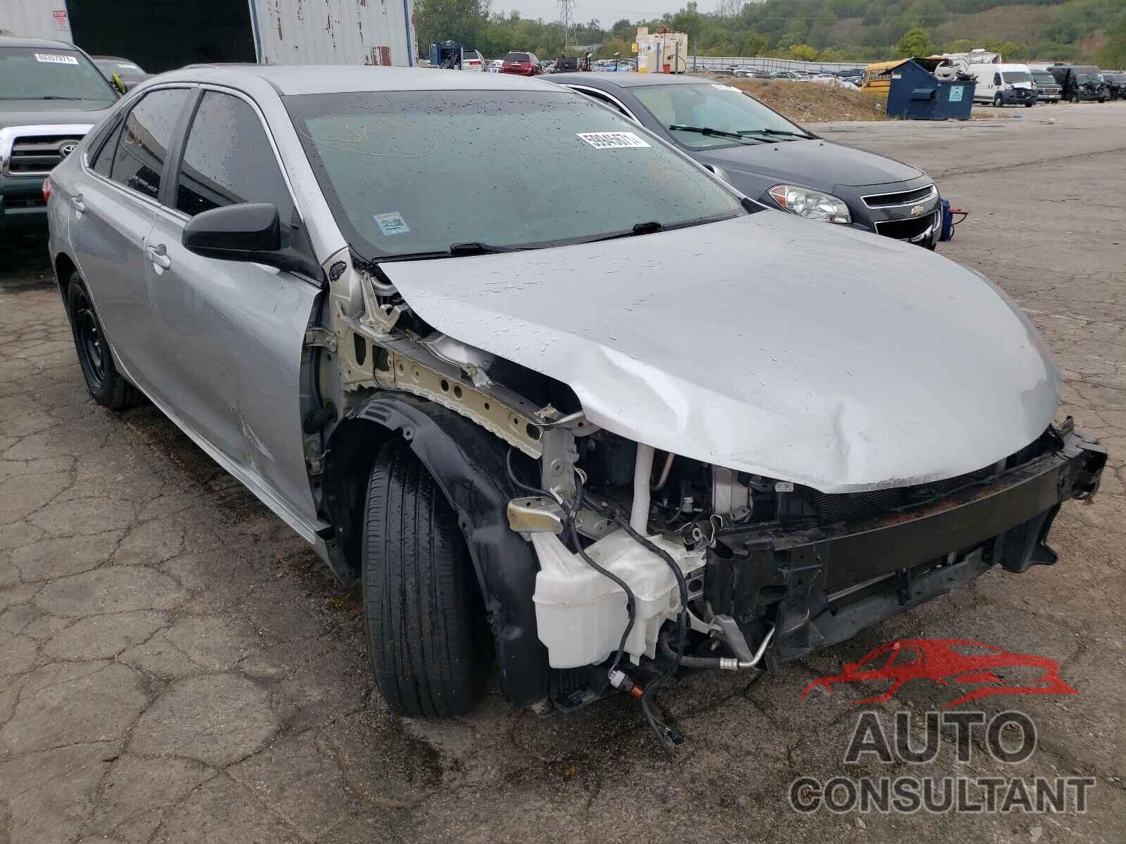 TOYOTA CAMRY 2016 - 4T4BF1FK5GR582381