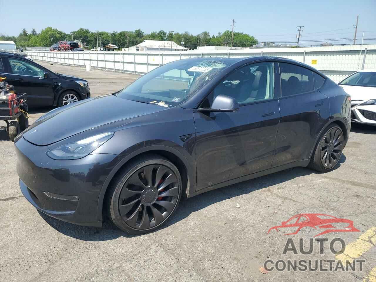 TESLA MODEL Y 2024 - 7SAYGDEF2RF021095