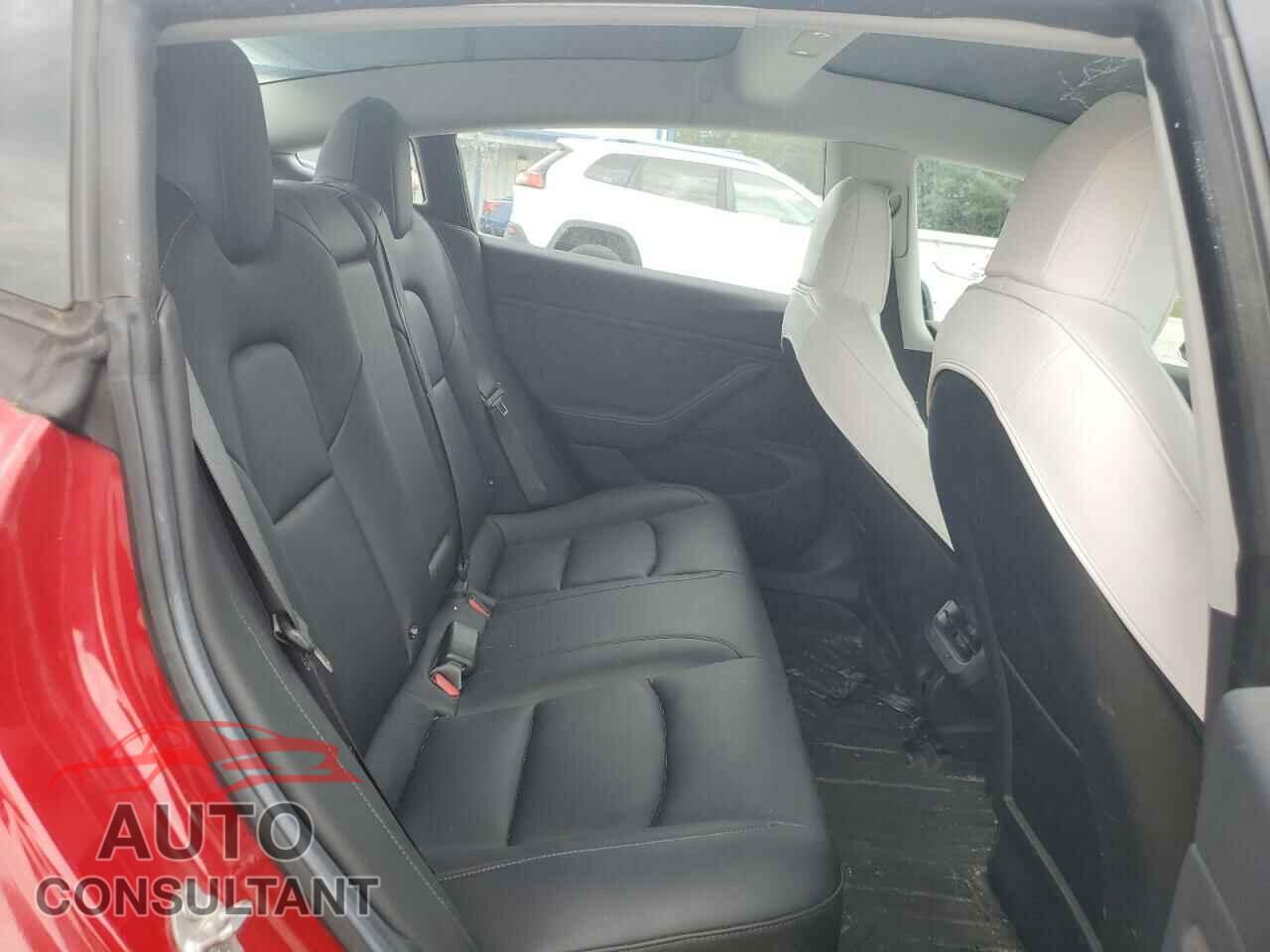TESLA MODEL 3 2018 - 5YJ3E1EA6JF018141