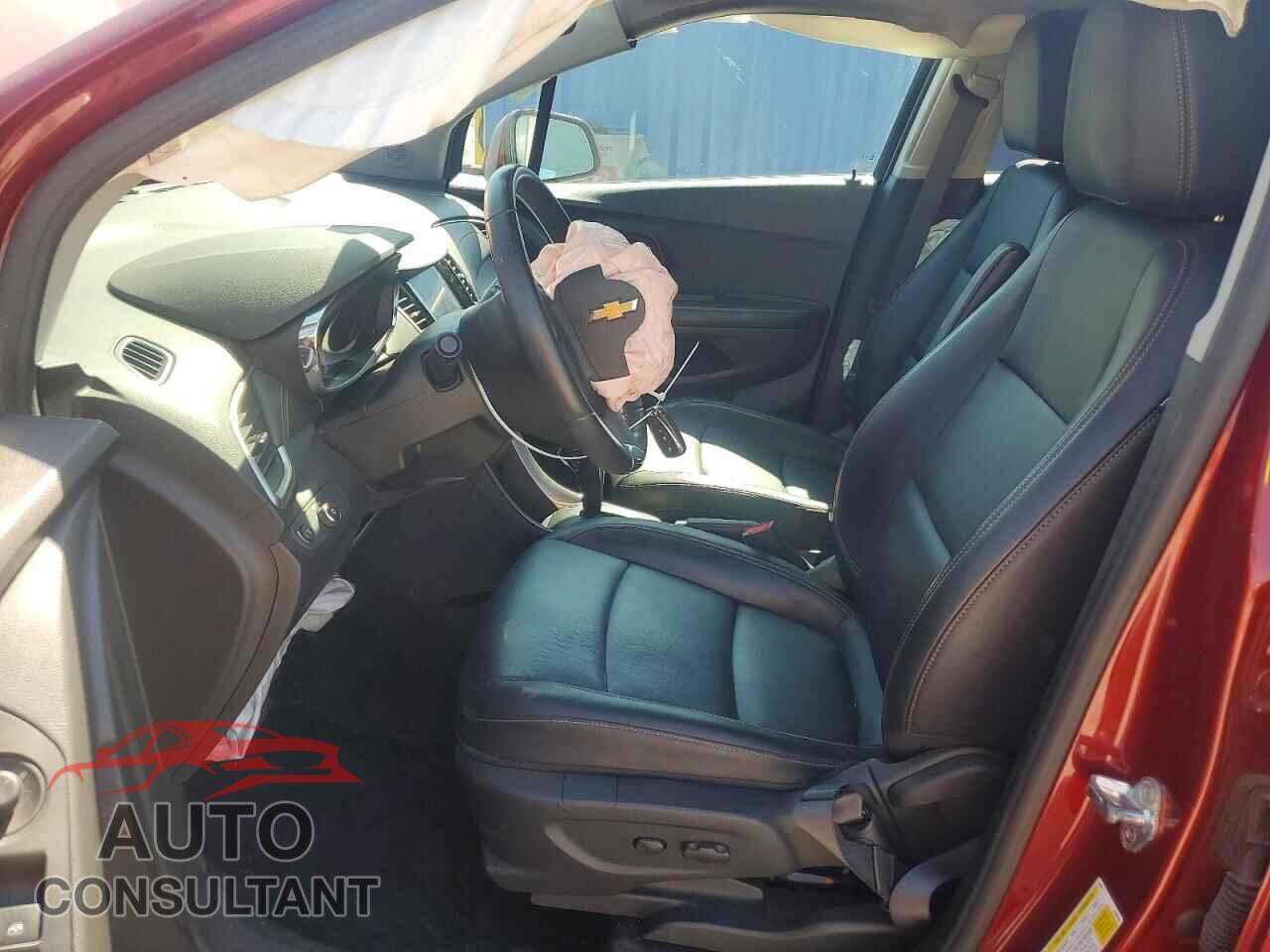 CHEVROLET TRAX 2021 - KL7CJPSB2MB356734