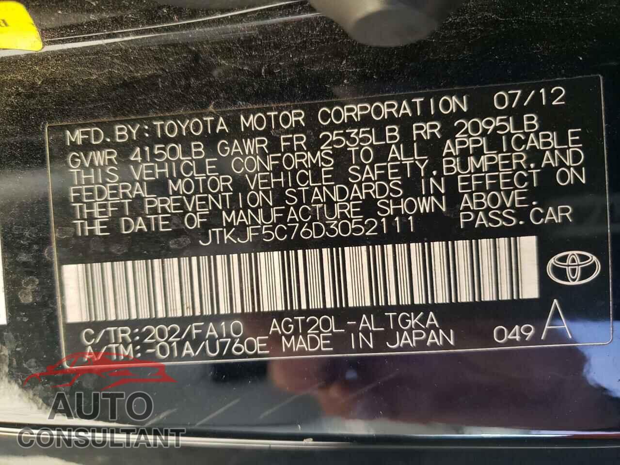 TOYOTA SCION 2013 - JTKJF5C76D3052111