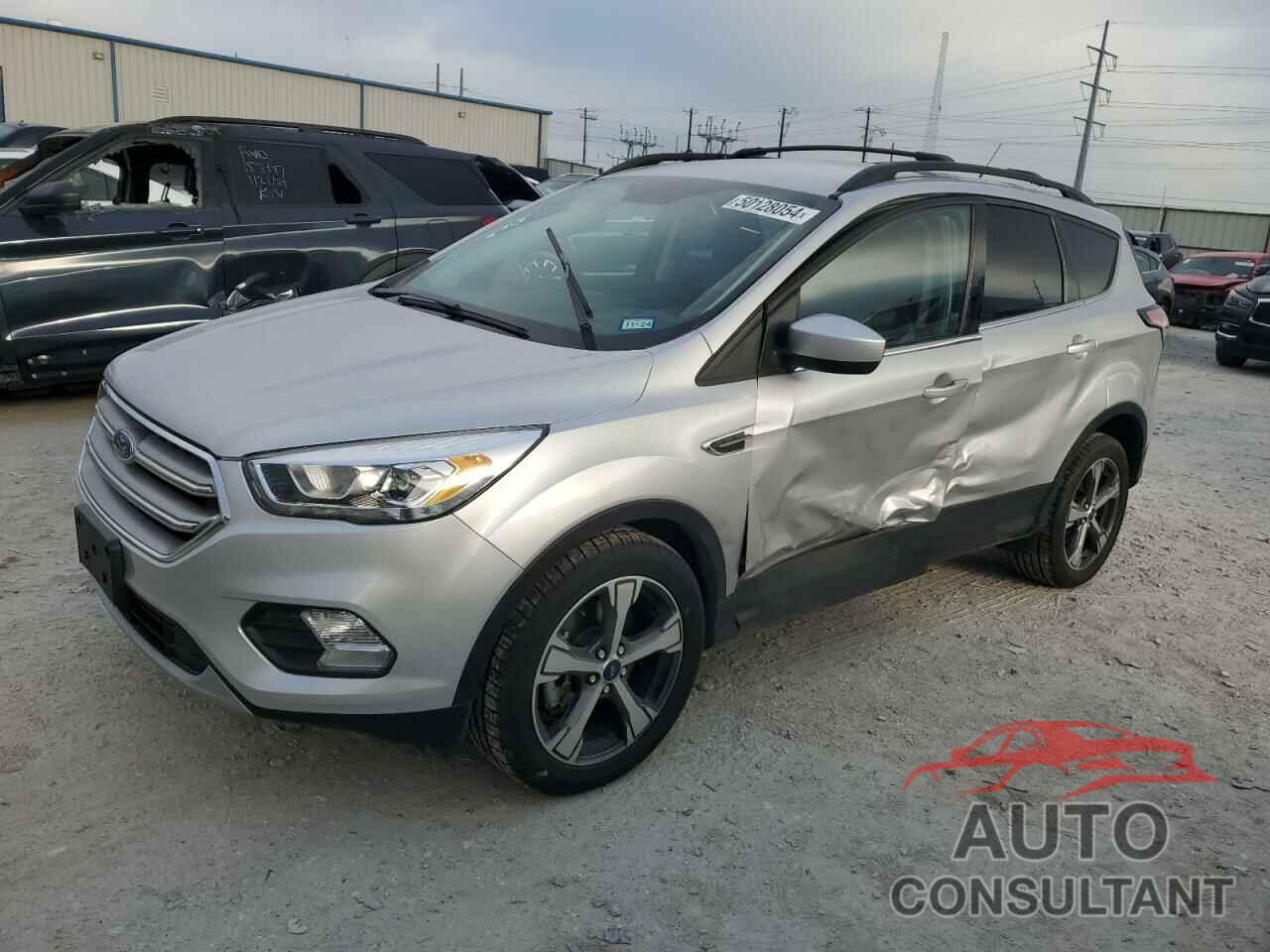 FORD ESCAPE 2017 - 1FMCU0G91HUB91546