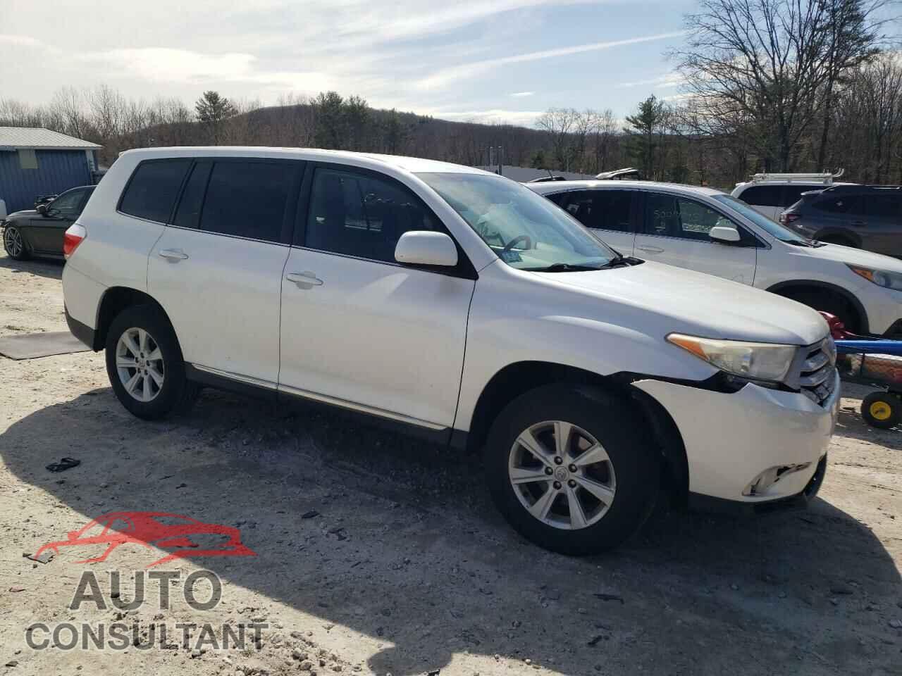 TOYOTA HIGHLANDER 2013 - 5TDBK3EH6DS242782