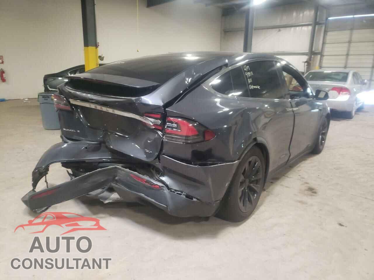 TESLA MODEL X 2017 - 5YJXCBE22HF041979