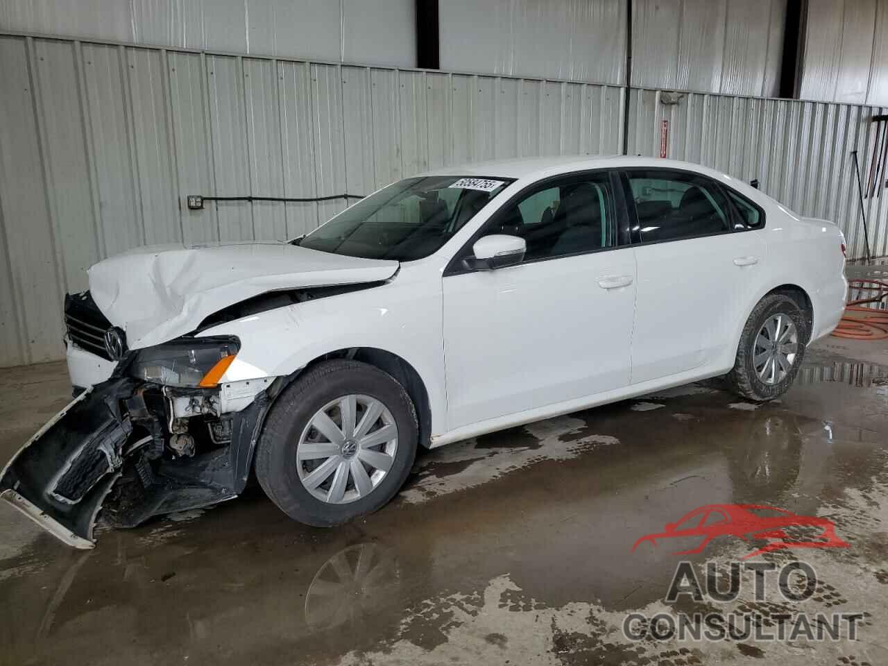 VOLKSWAGEN PASSAT 2013 - 1VWAP7A39DC061219