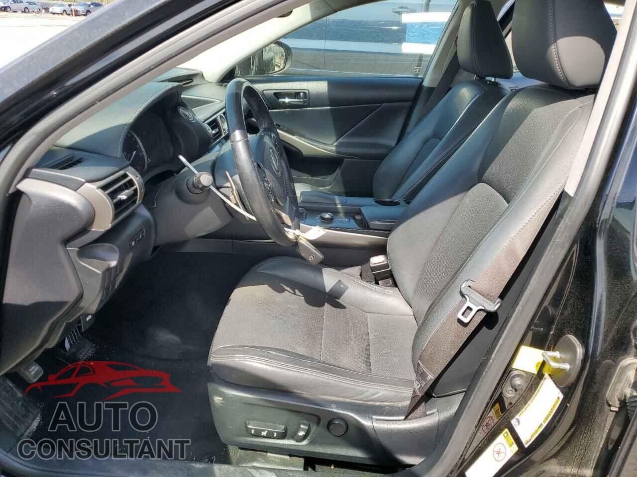 LEXUS IS 2015 - JTHCF1D22F5022654