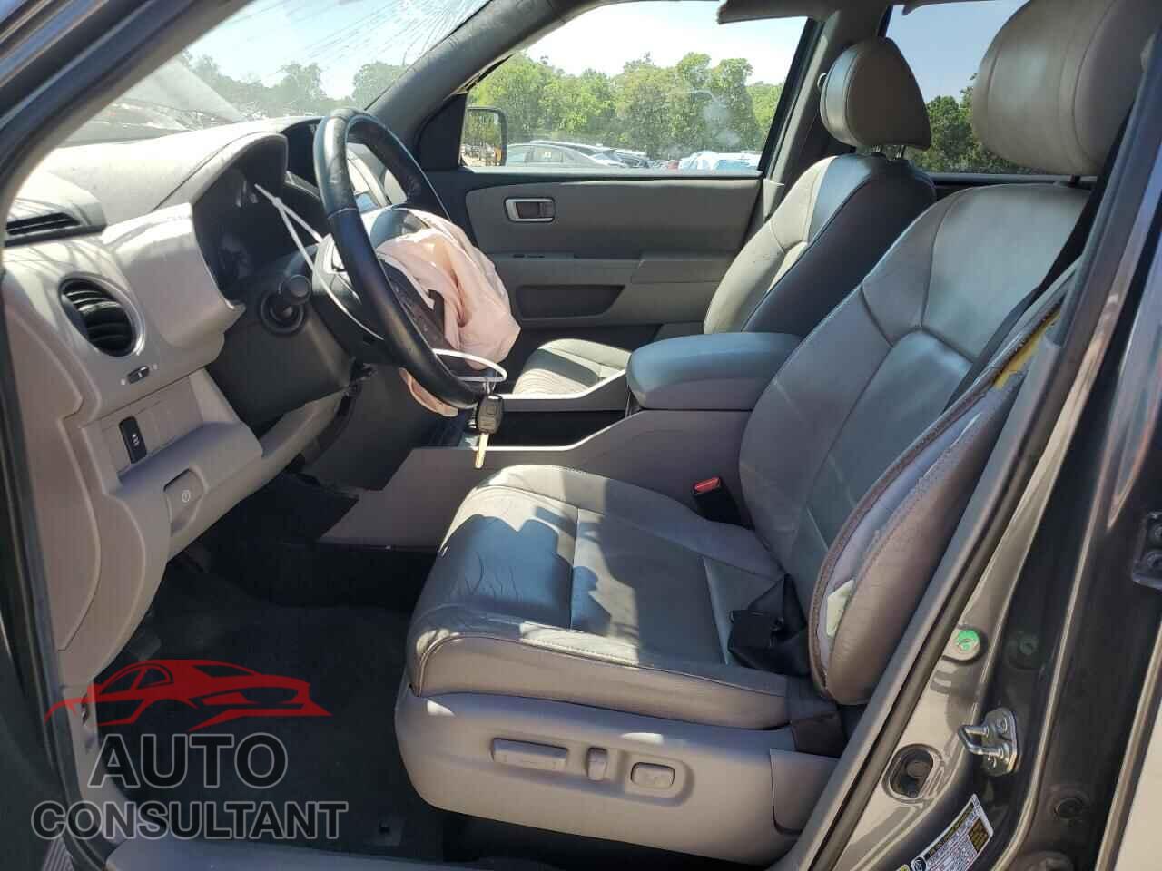 HONDA PILOT 2013 - 5FNYF3H56DB011109