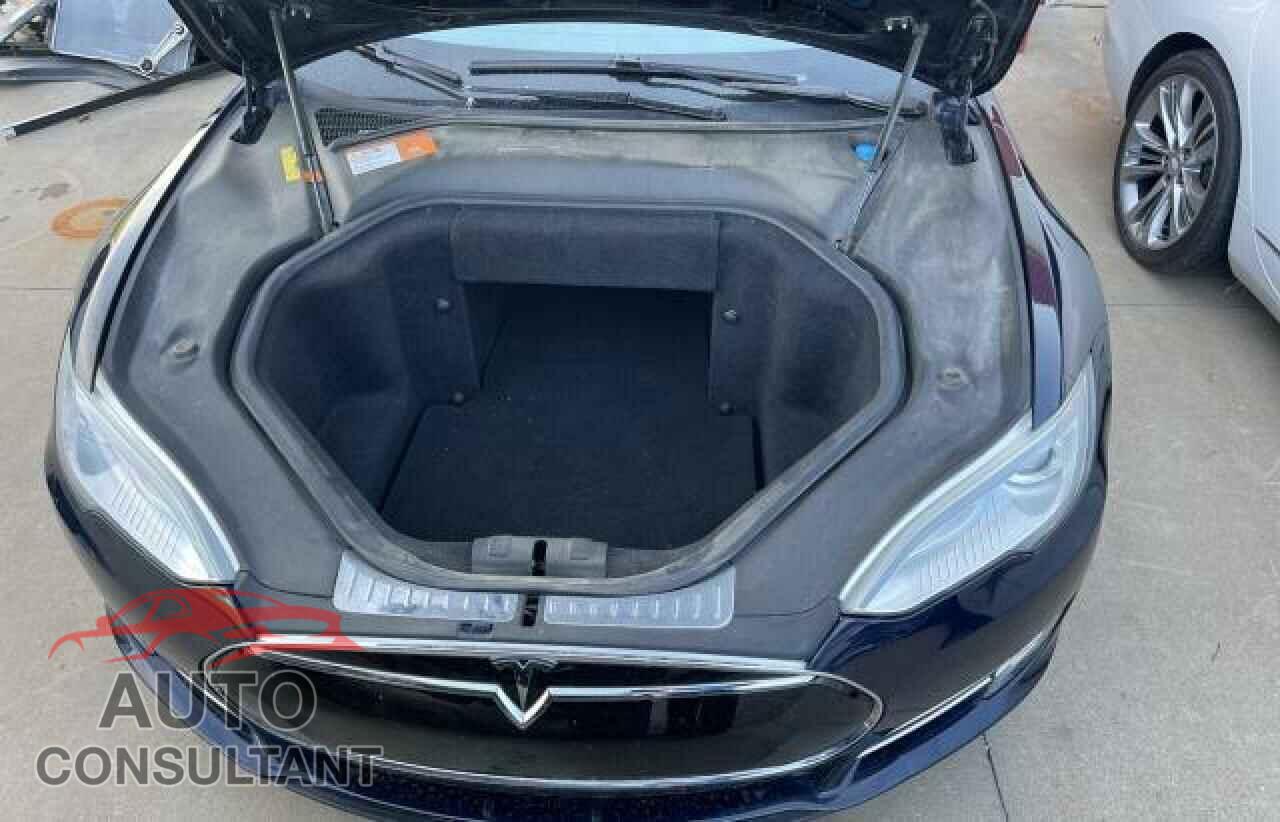TESLA MODEL S 2013 - 5YJSA1DN6DFP08911