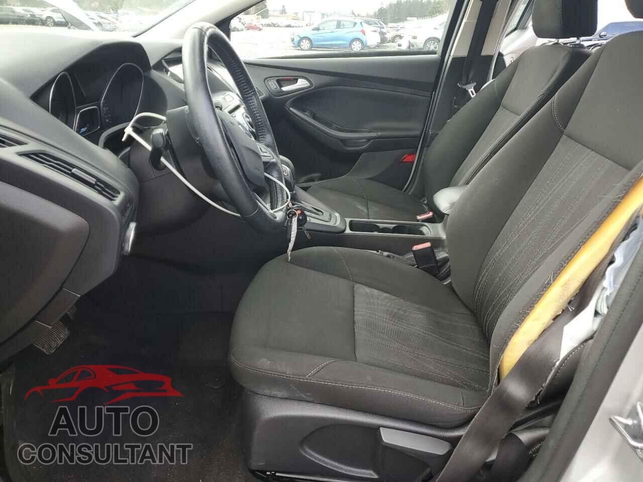 FORD FOCUS 2017 - 1FADP3H28HL256455