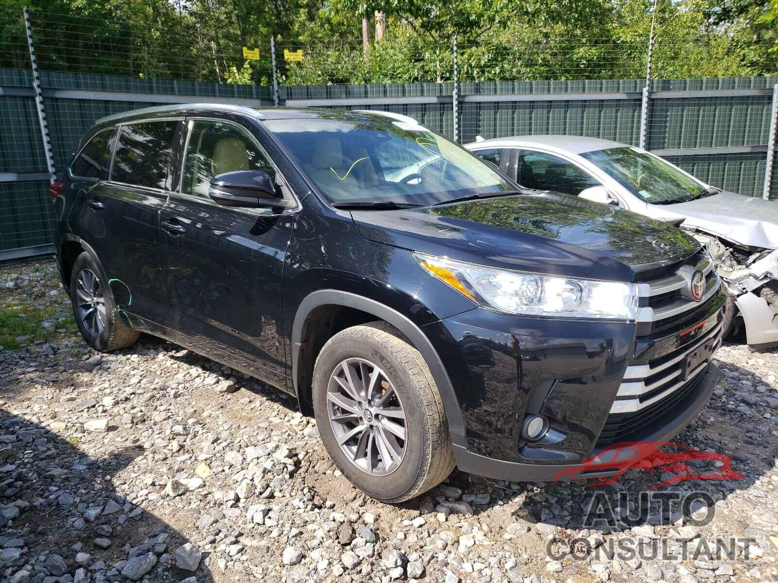 TOYOTA HIGHLANDER 2017 - 5TDJZRFH8HS466621