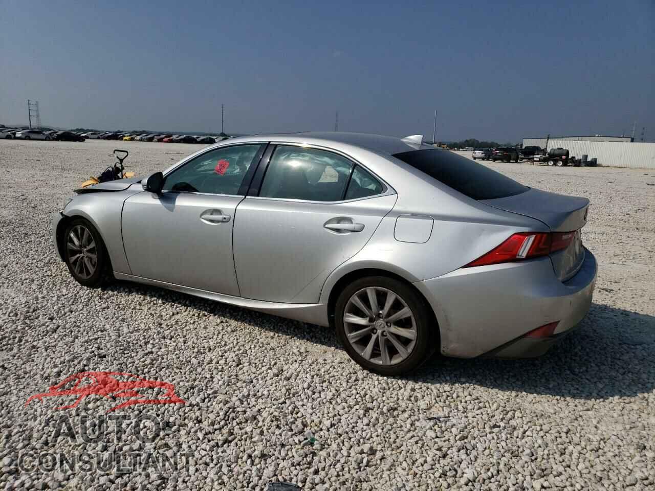 LEXUS IS 2016 - JTHBA1D25G5019291