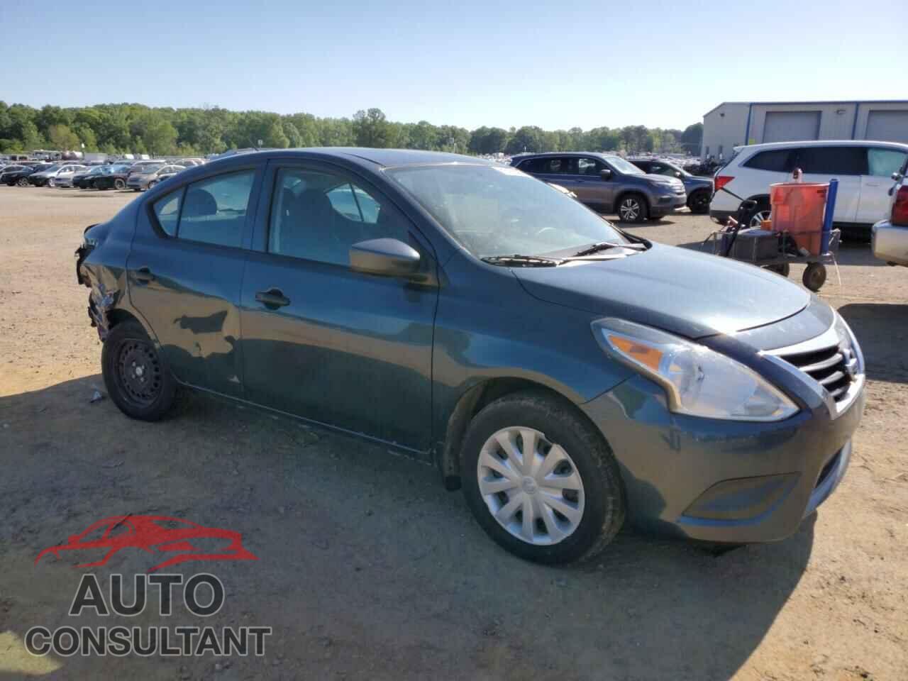 NISSAN VERSA 2017 - 3N1CN7AP3HL888134
