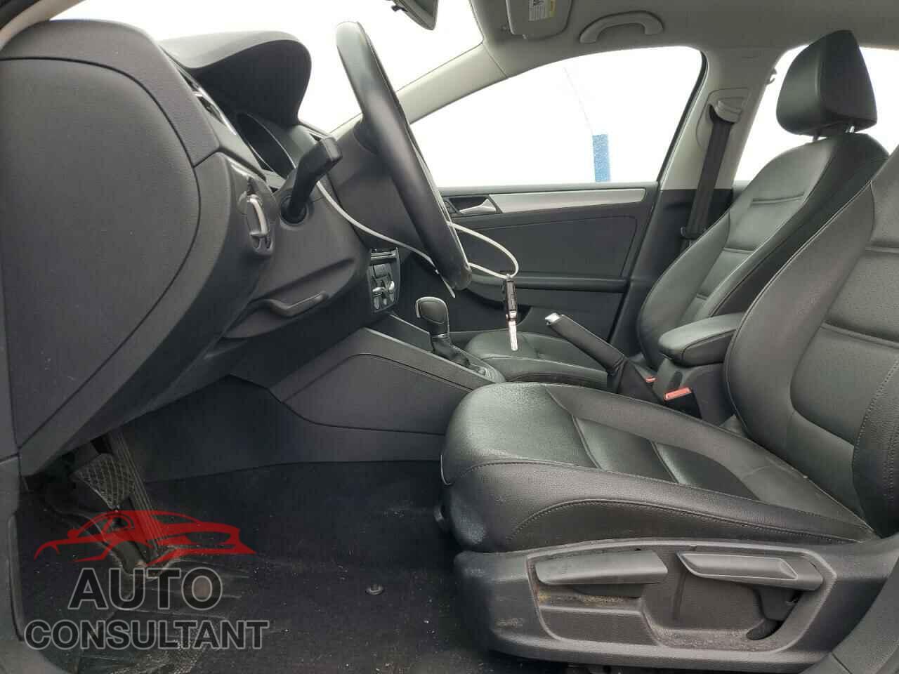 VOLKSWAGEN JETTA 2017 - 3VWDB7AJ9HM272547