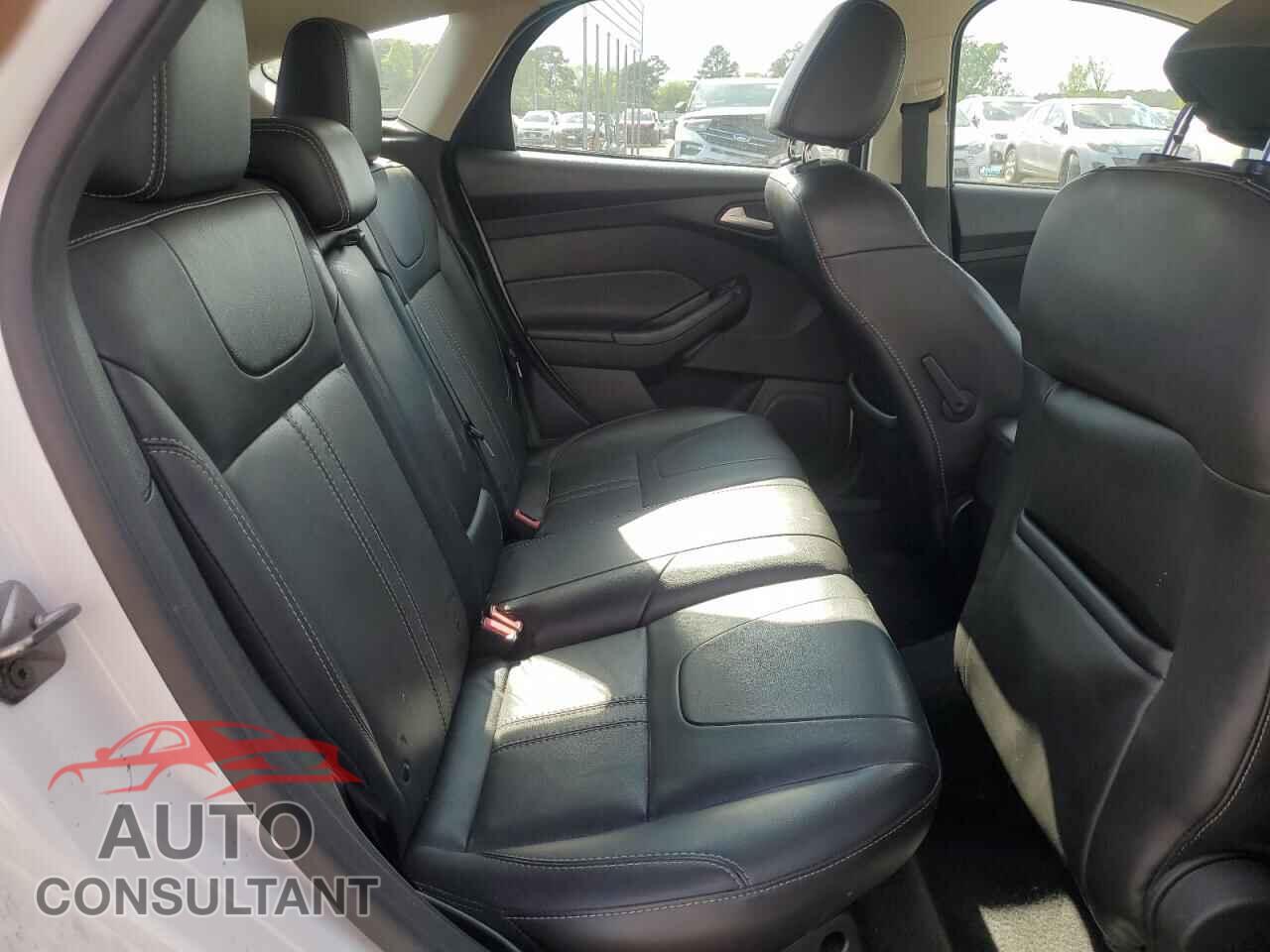 FORD FOCUS 2014 - 1FADP3K20EL213247