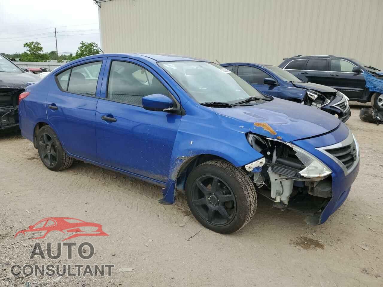 NISSAN VERSA 2017 - 3N1CN7AP3HL820531