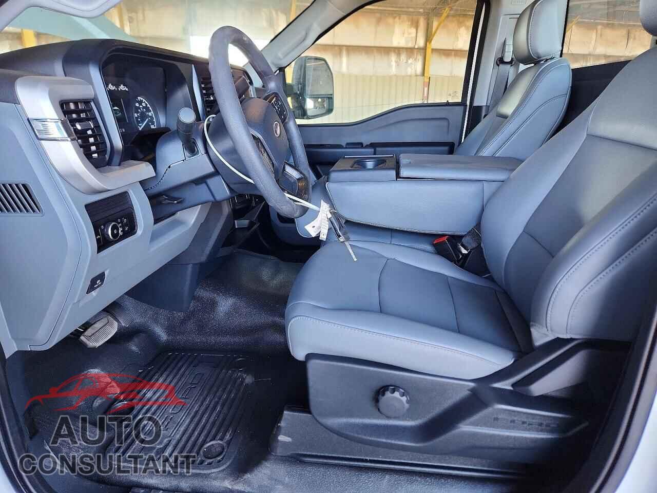 FORD F350 2025 - 1FTRF3AT2SED13671