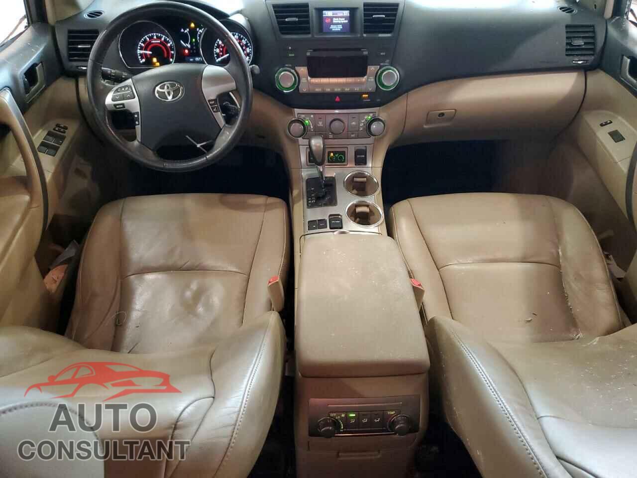 TOYOTA HIGHLANDER 2011 - 5TDZK3EH3BS042910