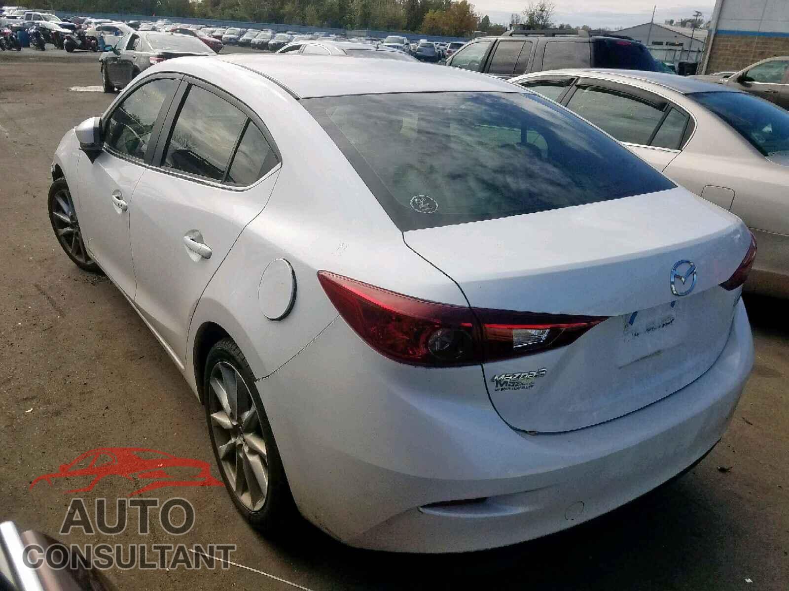 MAZDA 3 2017 - 3MZBN1V71HM100359