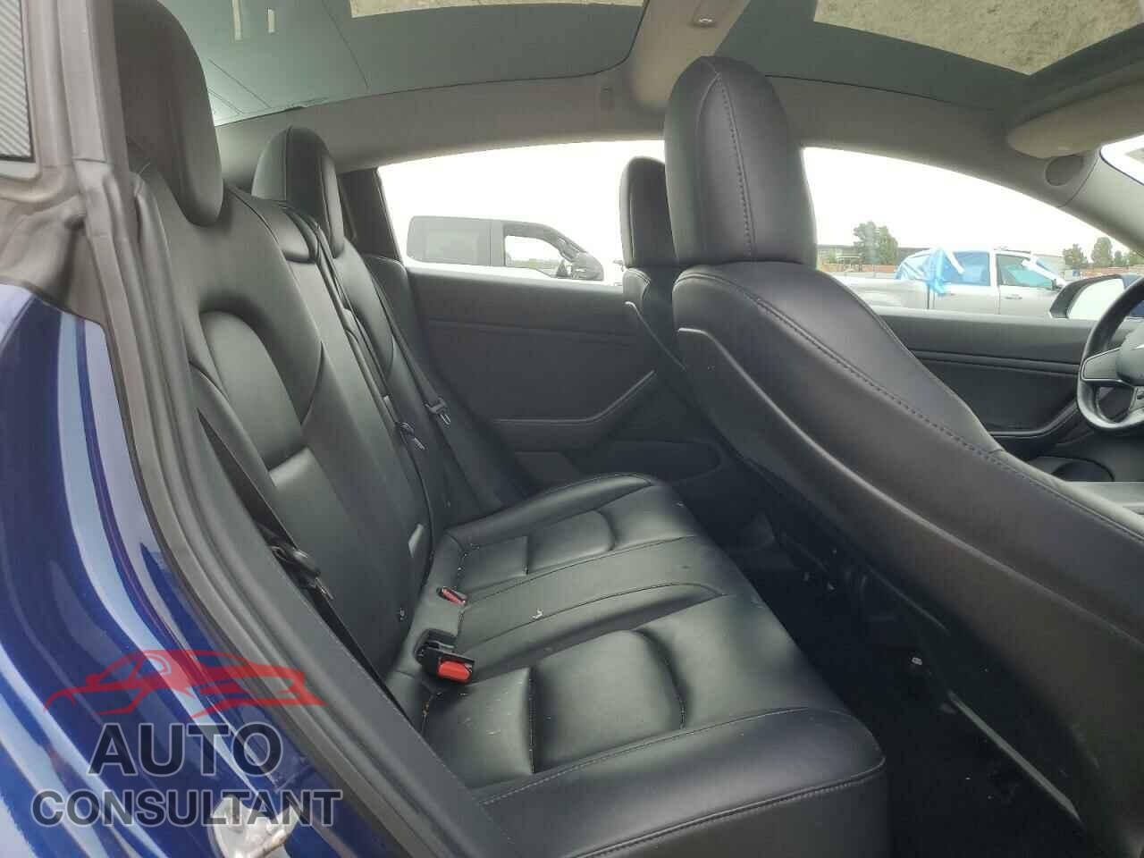 TESLA MODEL 3 2018 - 5YJ3E1EB7JF150964