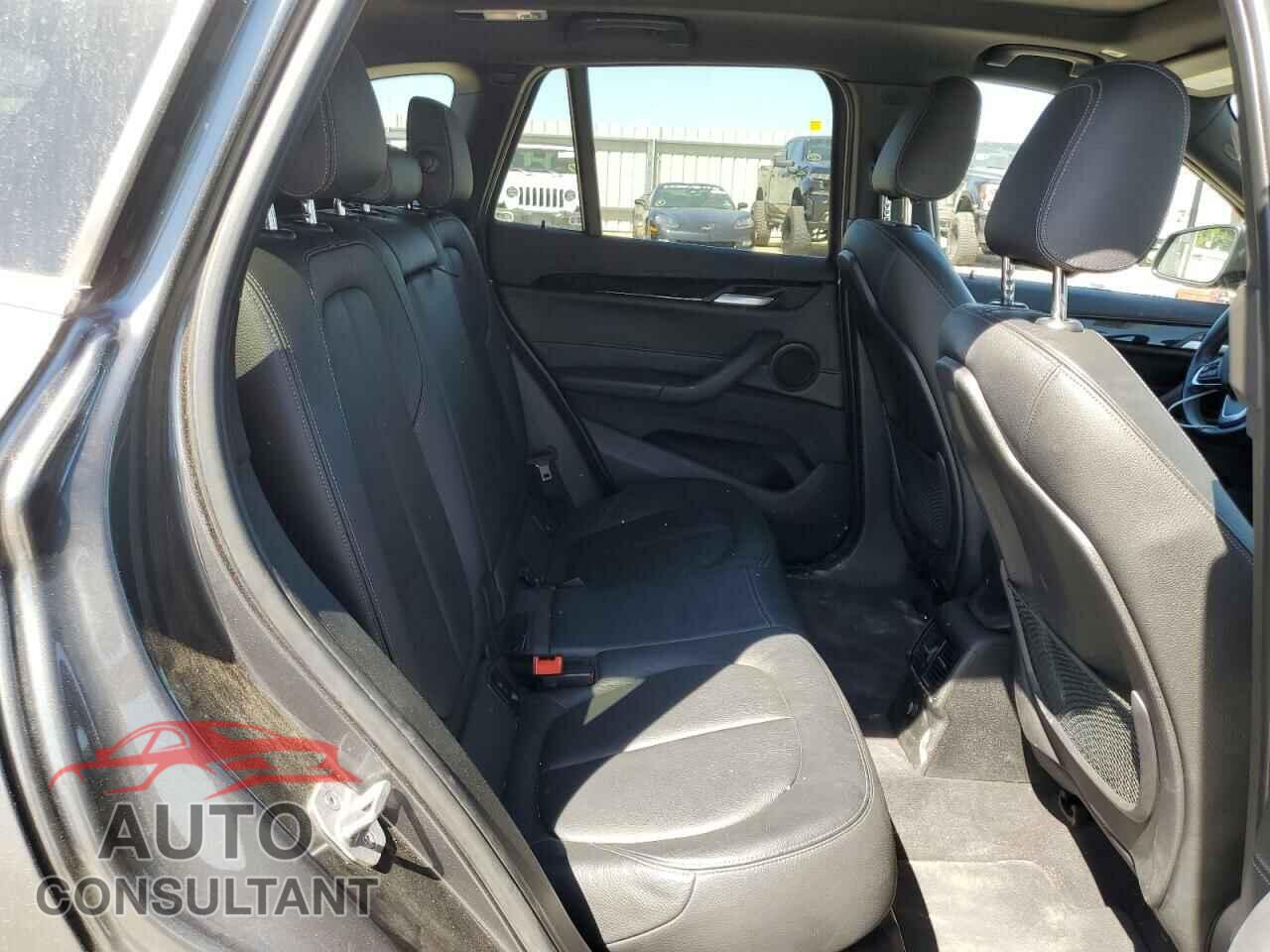 BMW X1 2018 - WBXHT3C37J5K22933