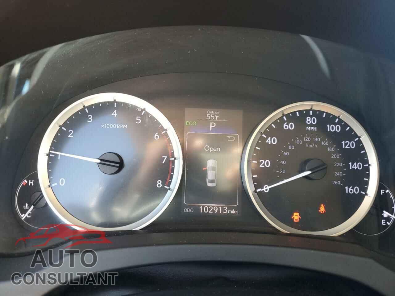 LEXUS IS 2016 - JTHBA1D24G5023087