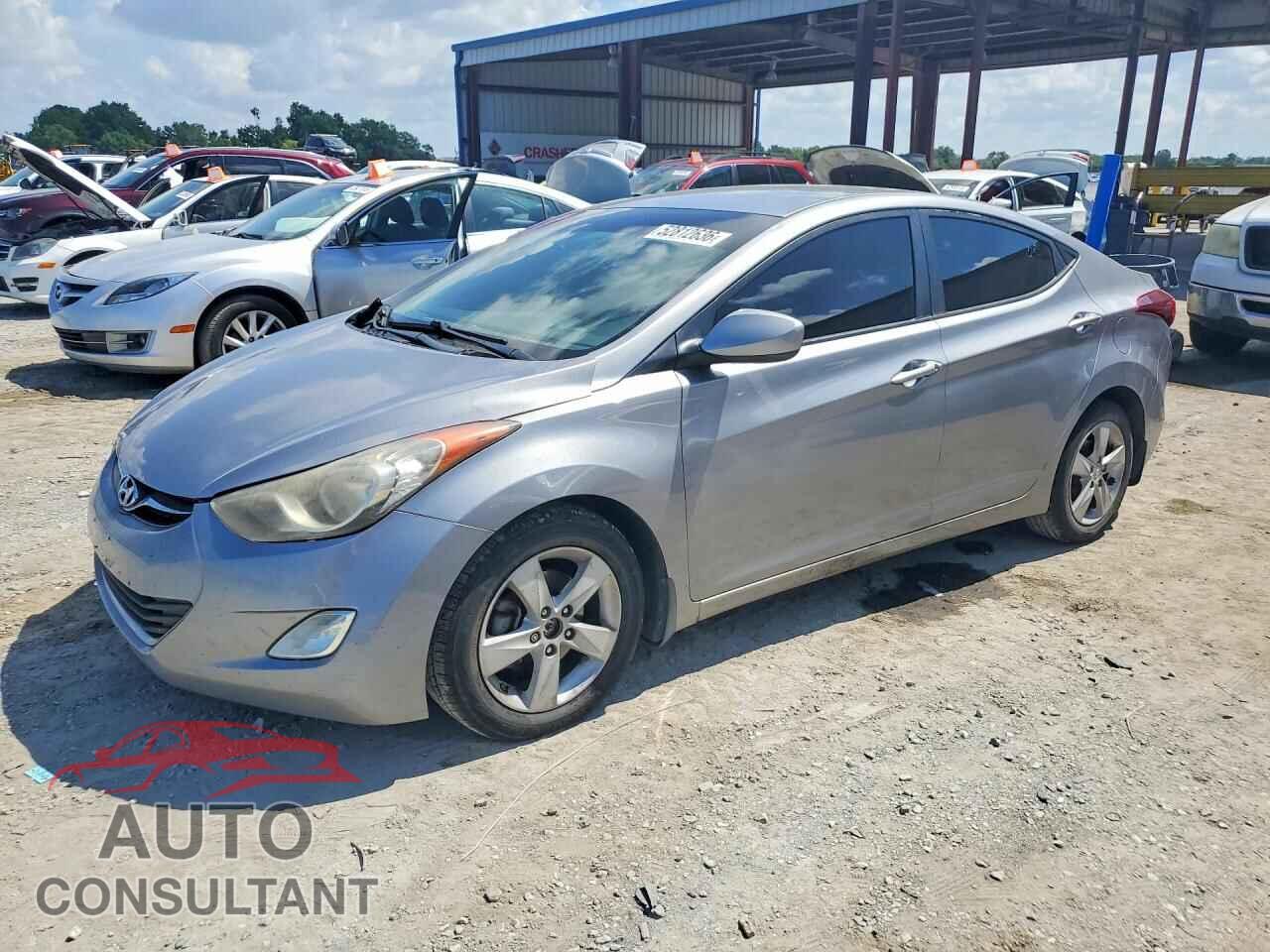 HYUNDAI ELANTRA 2013 - KMHDH4AE7DU915224
