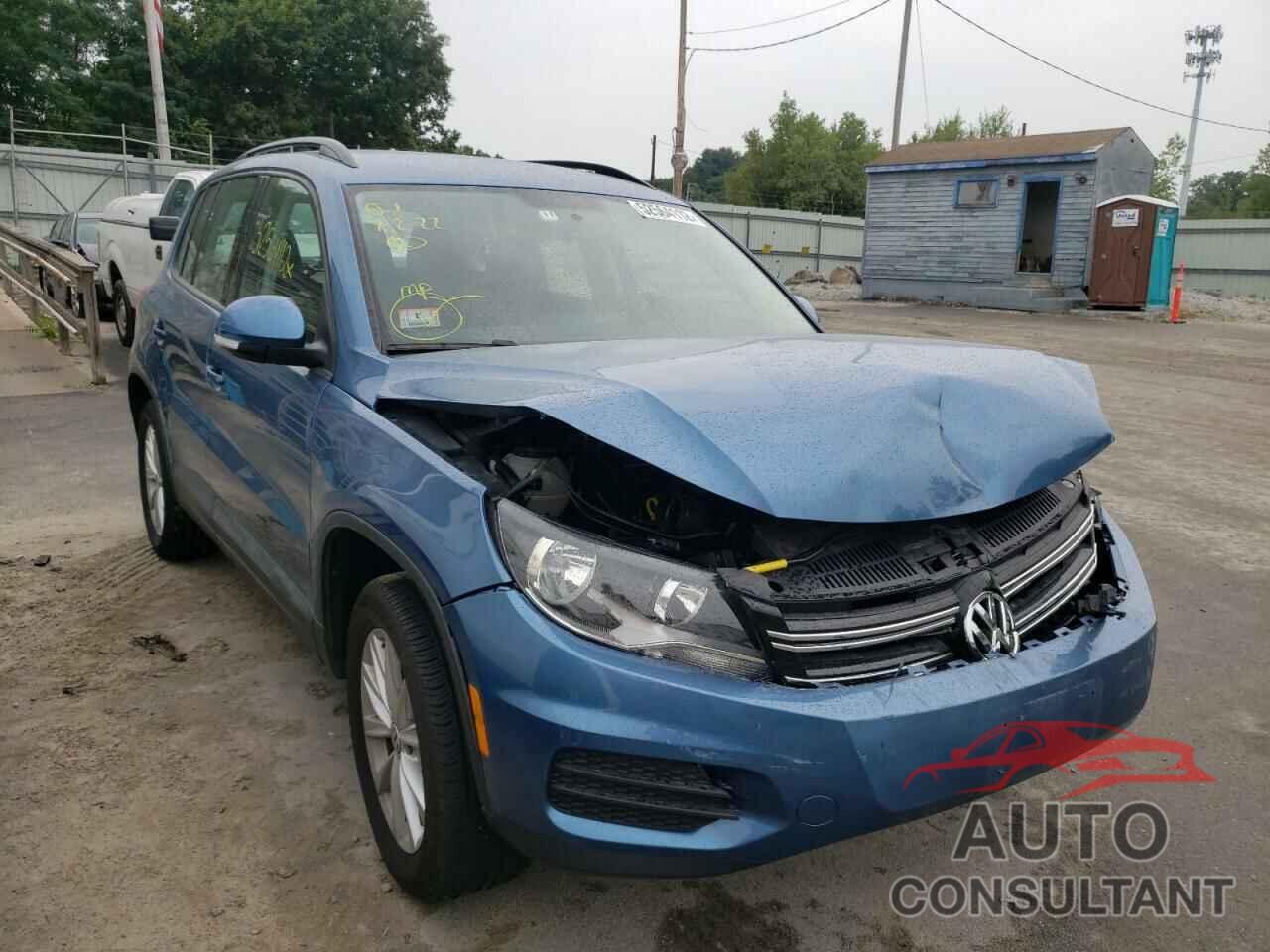 VOLKSWAGEN TIGUAN 2017 - WVGBV7AX9HK043259