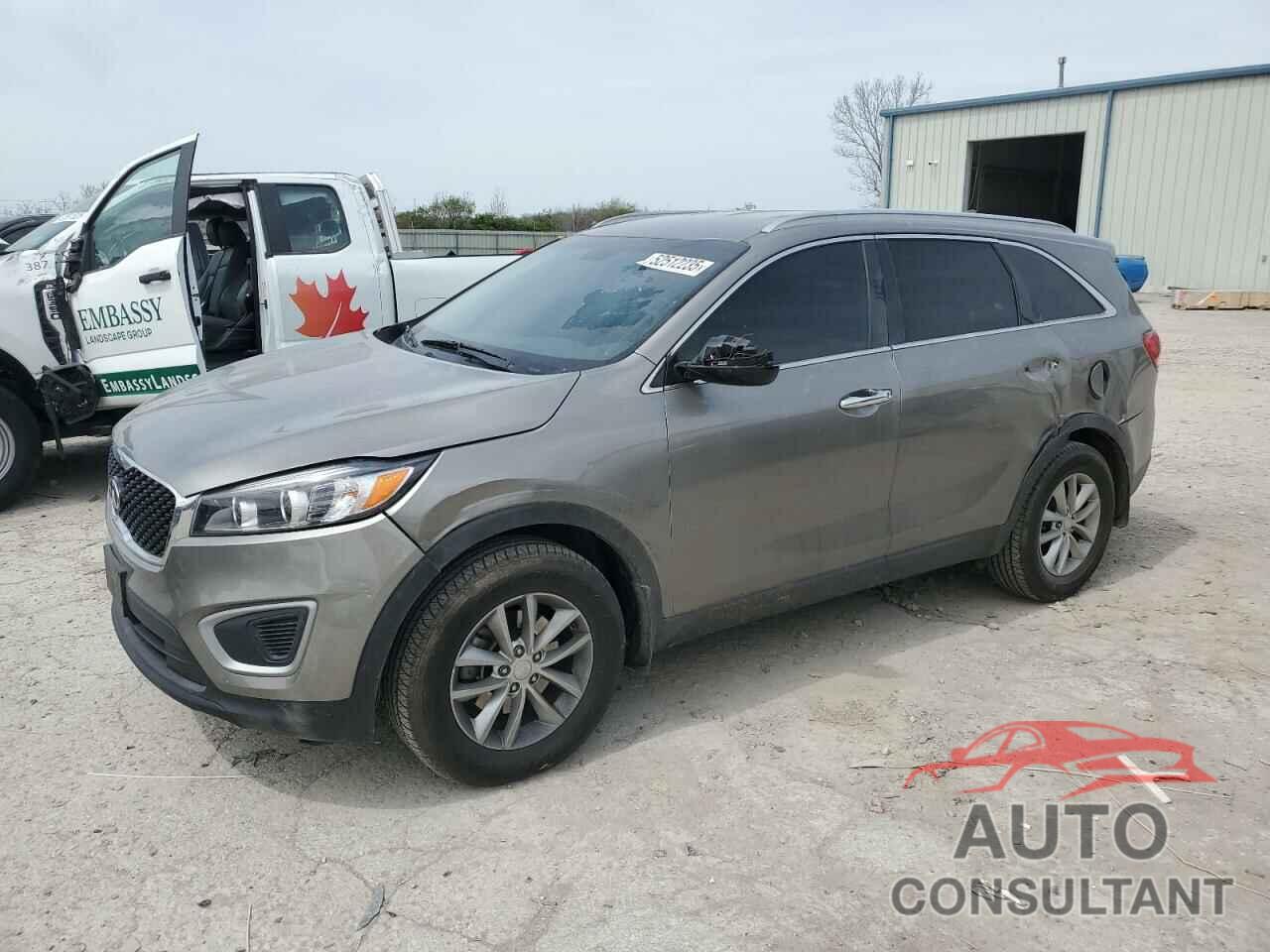 KIA SORENTO 2017 - 5XYPG4A39HG216879
