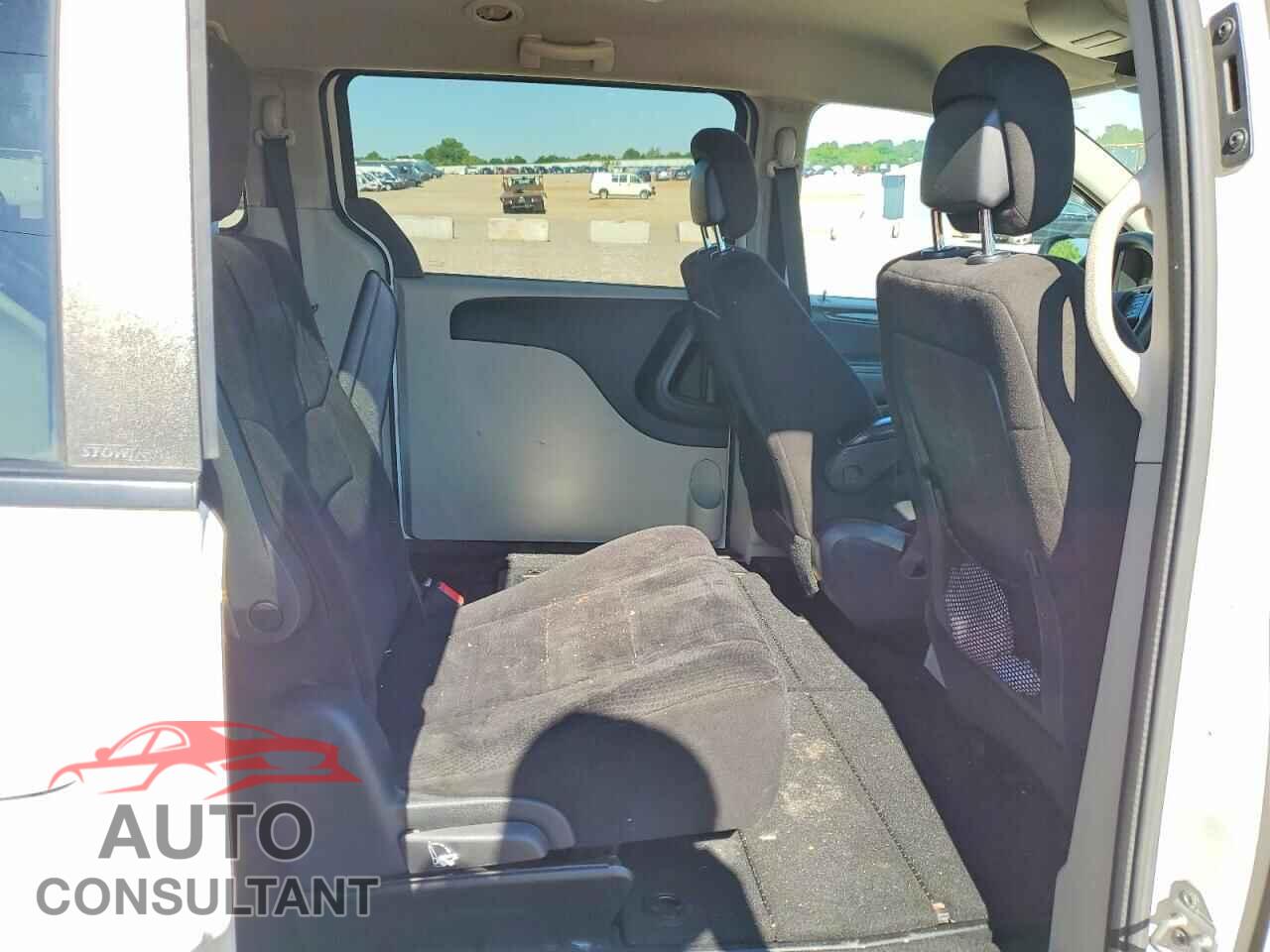 DODGE CARAVAN 2011 - 2D4RN4DG9BR618355