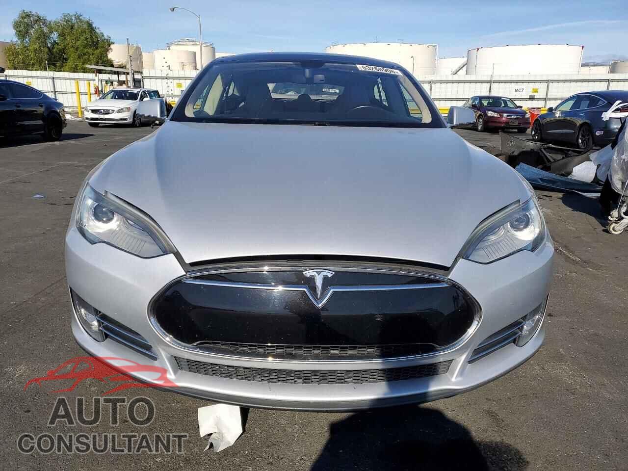 TESLA MODEL S 2013 - 5YJSA1DP3DFP04204