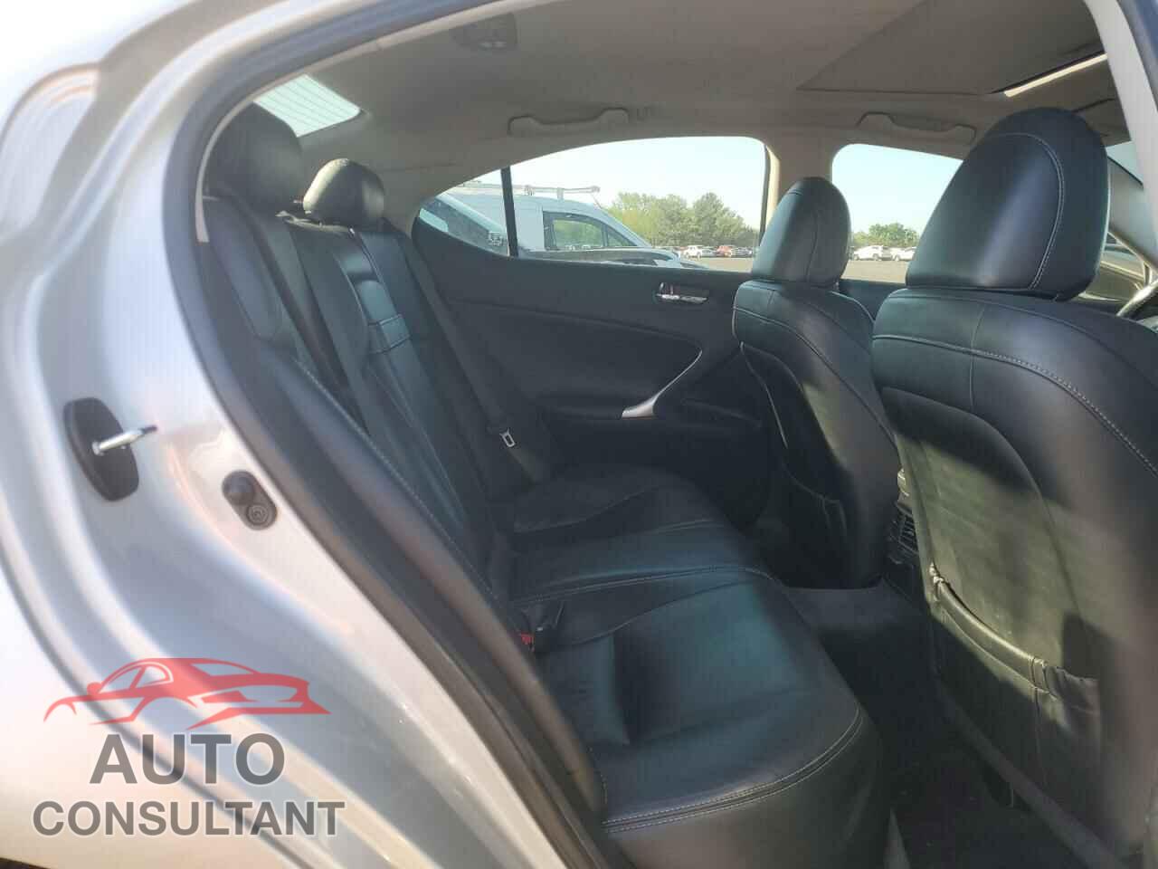 LEXUS IS 2010 - JTHCF5C22A5036037
