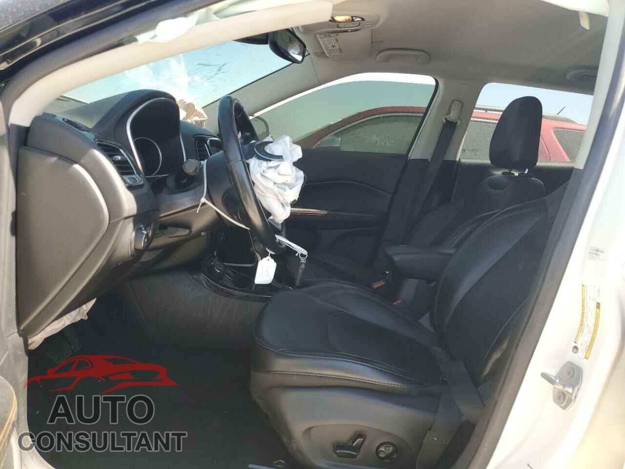 JEEP COMPASS 2020 - 3C4NJDCB5LT146439