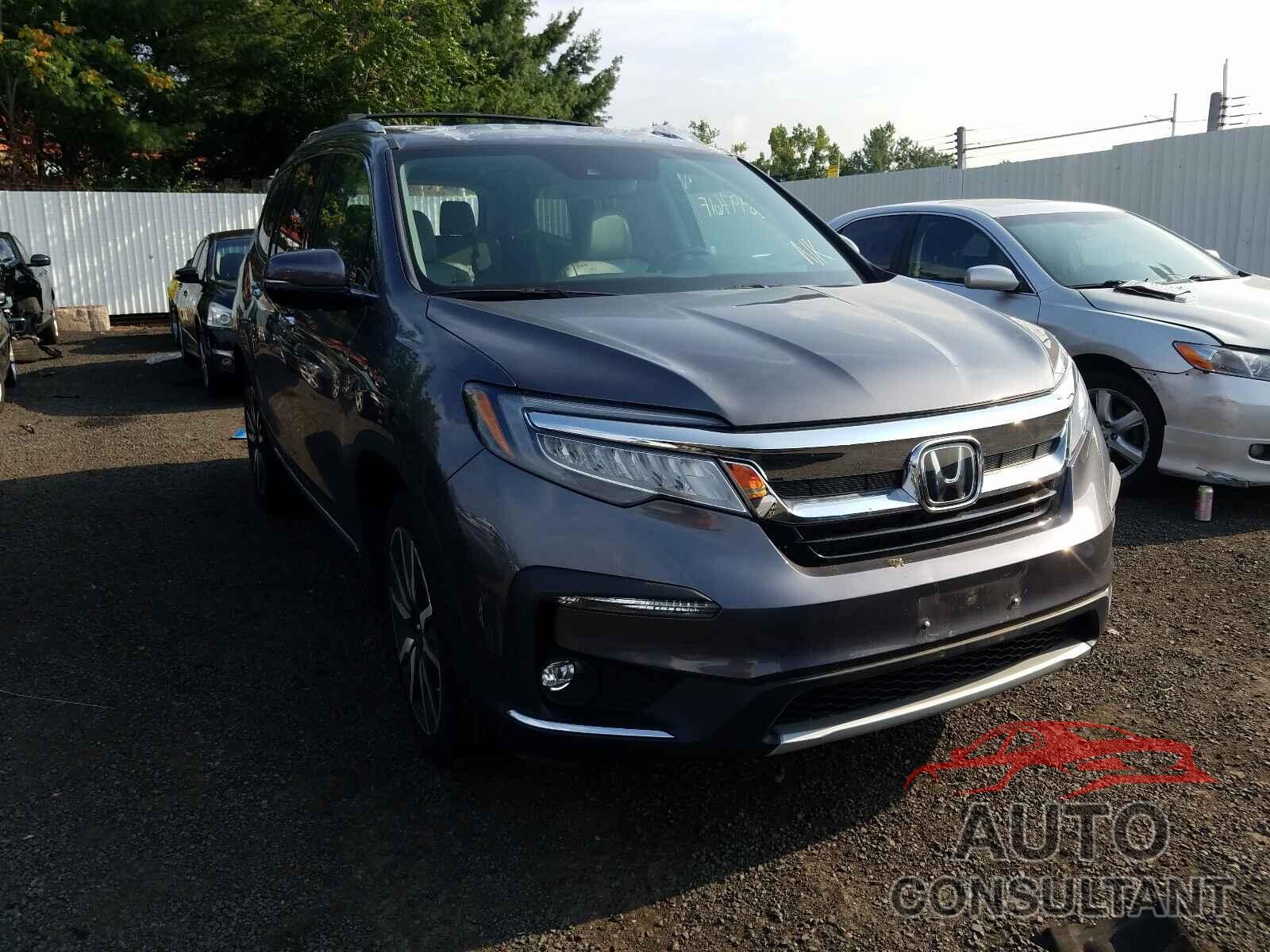 HONDA PILOT 2019 - 5FNYF6H97KB019544