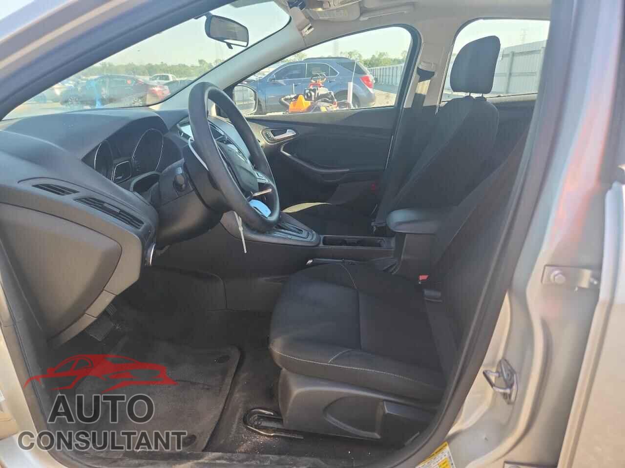 FORD FOCUS 2017 - 1FADP3M2XHL210552